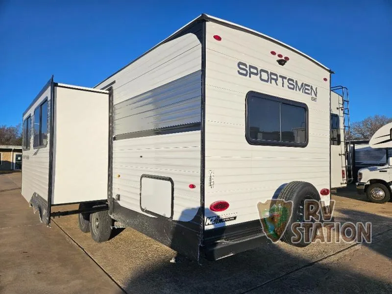 2026 KZ Sportsmen SE 301DBSE - Photo 4