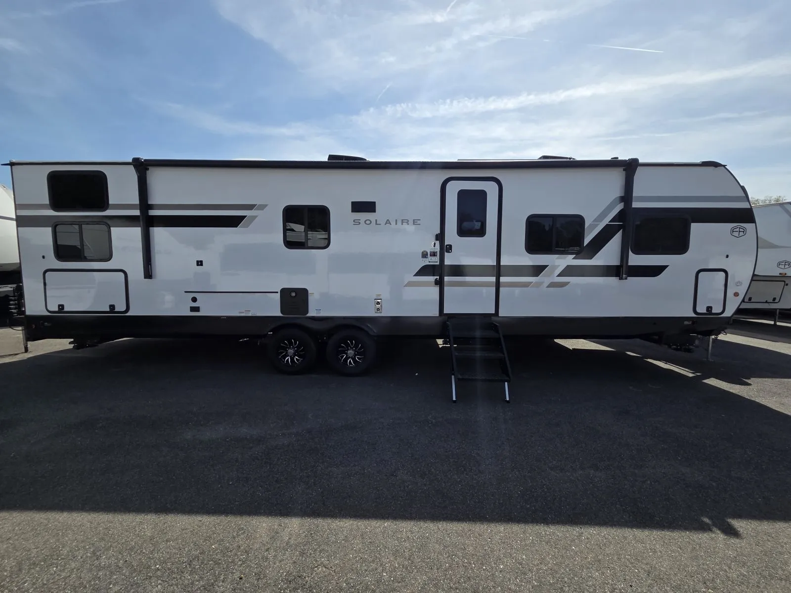 2026 Forest River Solaire 3200TSBH - Photo 3