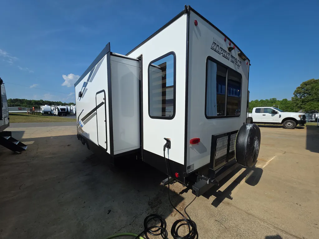 2024 Forest River Cherokee Alpha Wolf 26RL, Photos photo 6