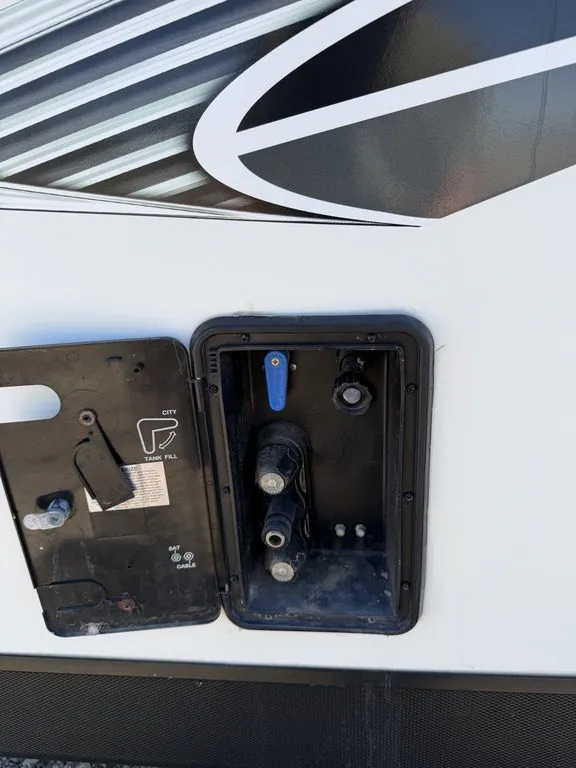 2022 K-Z Connect C211MKSE - Photo 4