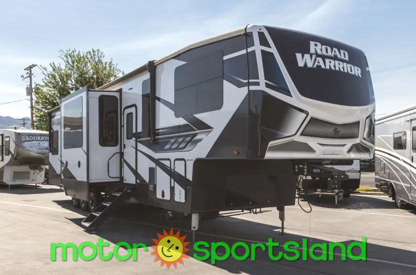 2022 Heartland Road Warrior RW 391 - Photo 2