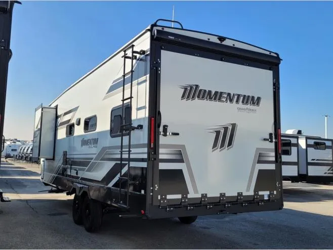 2026 Grand Design Momentum G-Class 27G - Photo 4