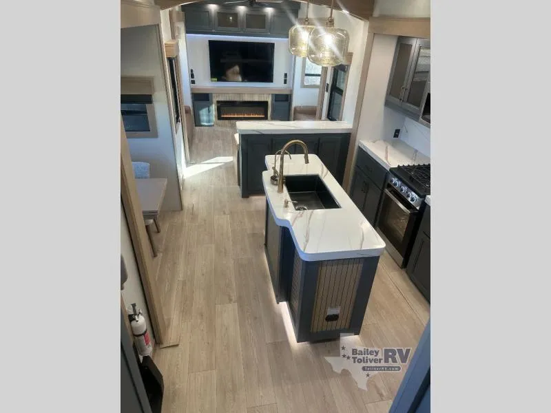 2026 CrossRoads Redwood 415RD - Photo 3