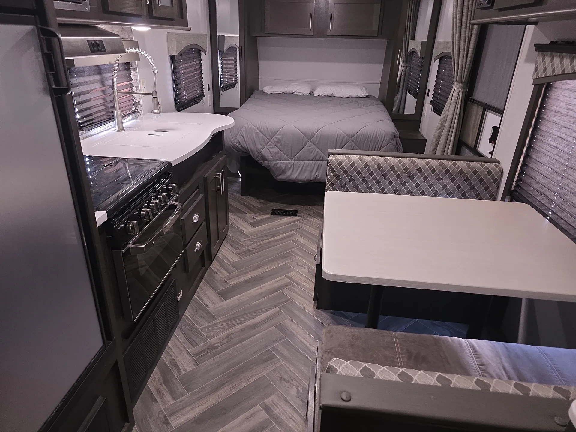 2020 Forest River EVO T2250 — living area main