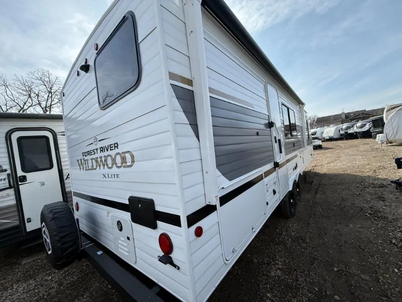 2026 Forest River Wildwood X-Lite 26ICE — Photo 7