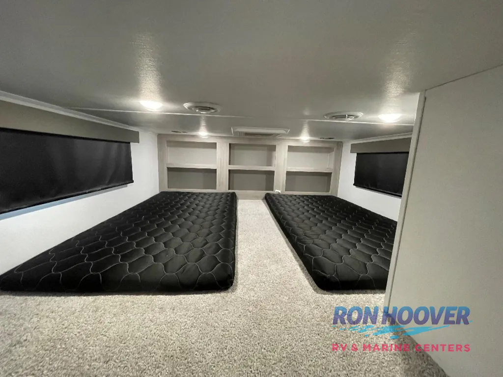 2024 Keystone Montana High Country 377FL, Photos photo 23