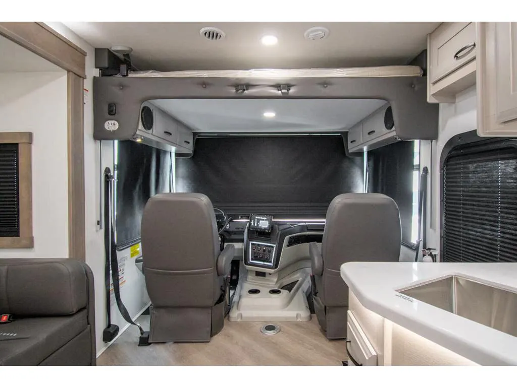 2027 Entegra Coach Emblem 36U, Photos photo 3