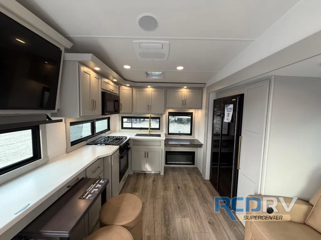 2025 Brinkley Model Z 2680, Photos photo 3
