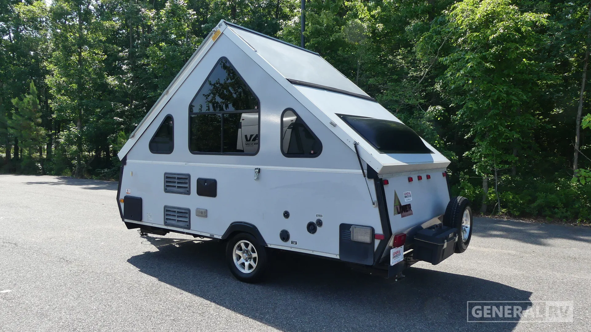 2015 Aliner Expedition Rear Sofa - Photo 4