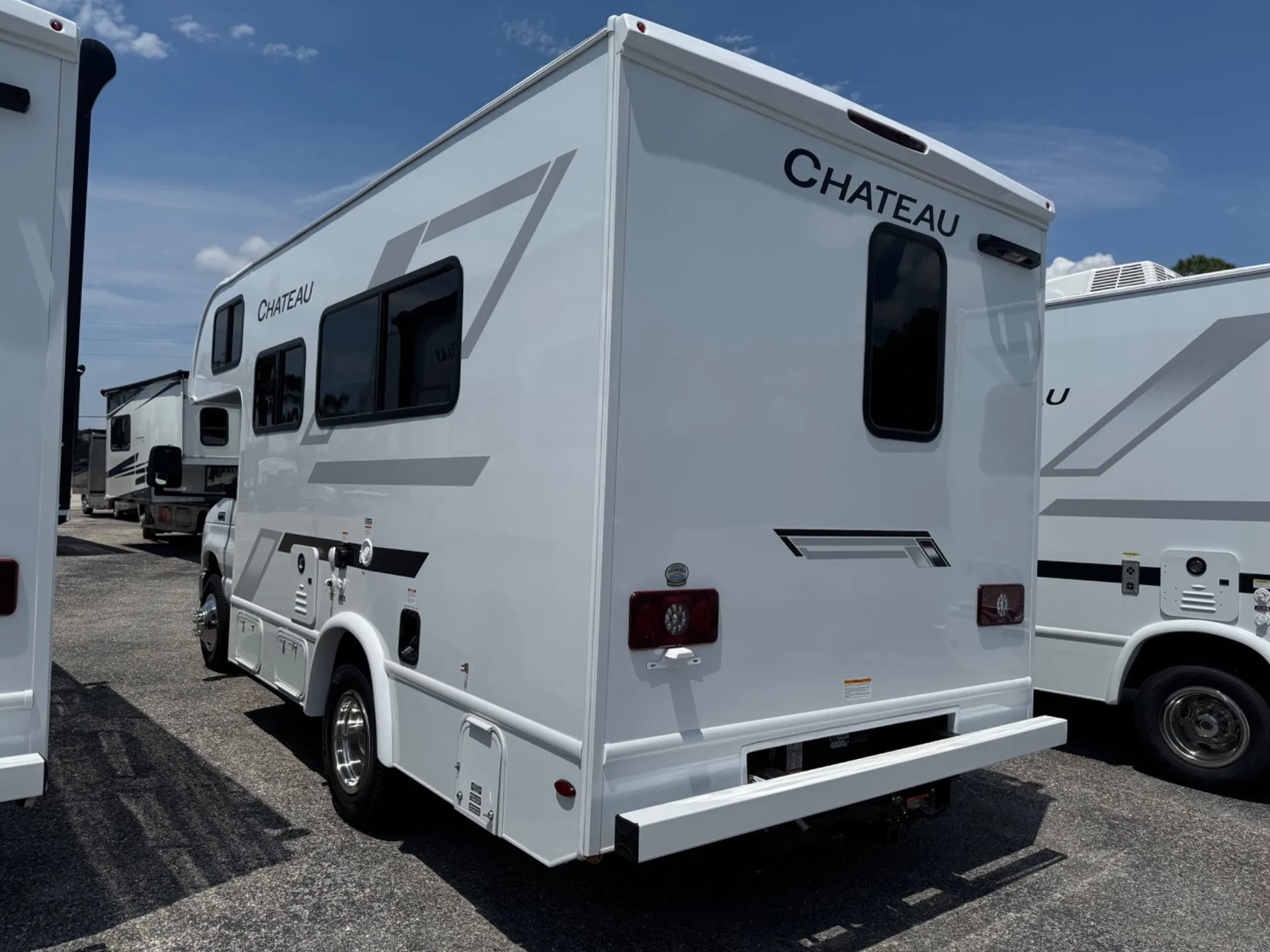 2026 Thor Motor Coach Chateau Sprinter 24LV - Photo 4