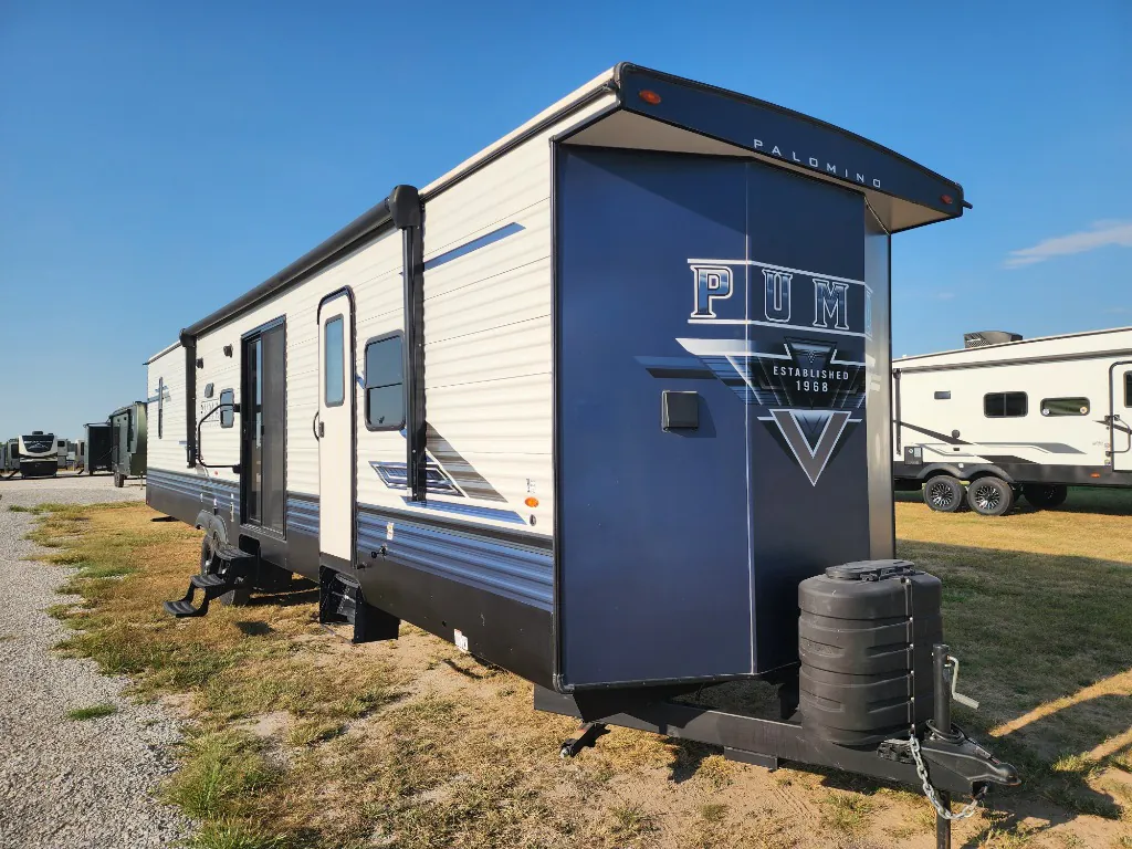 2024 Palomino Puma 39DBT - Photo 2