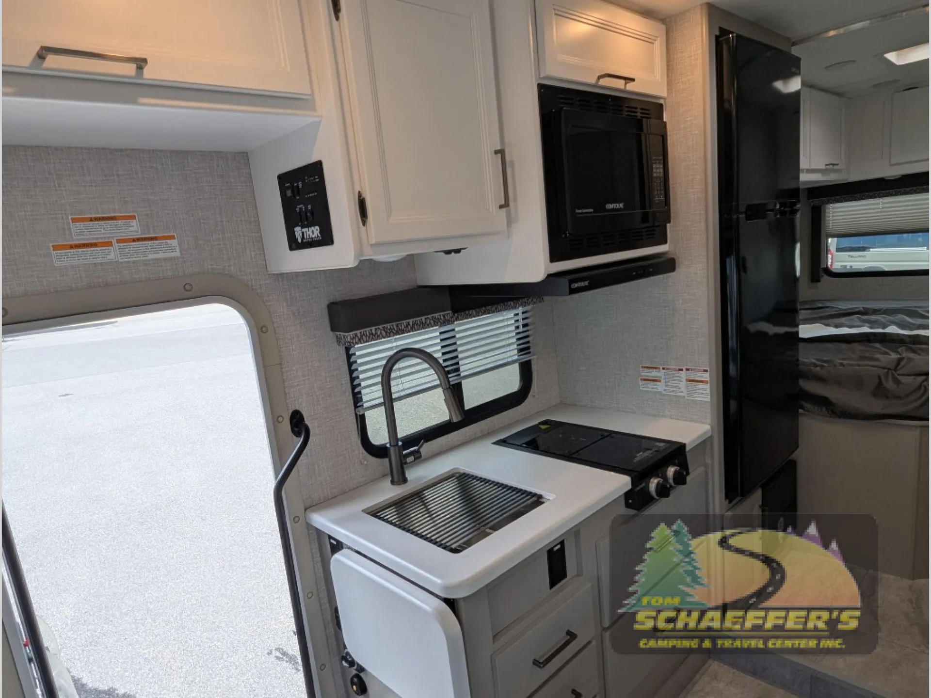 2025 Thor Motor Coach Quantum LC21 - Photo 4