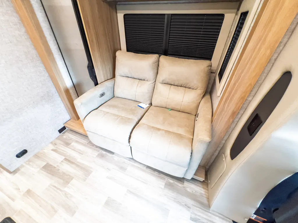 2025 Tiffin Wayfarer 25 XLW, Photos photo 8