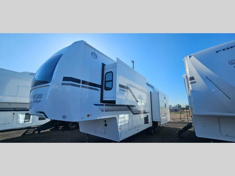 2026 Forest River Cherokee Arctic Wolf 3250SUITE - Photo 4