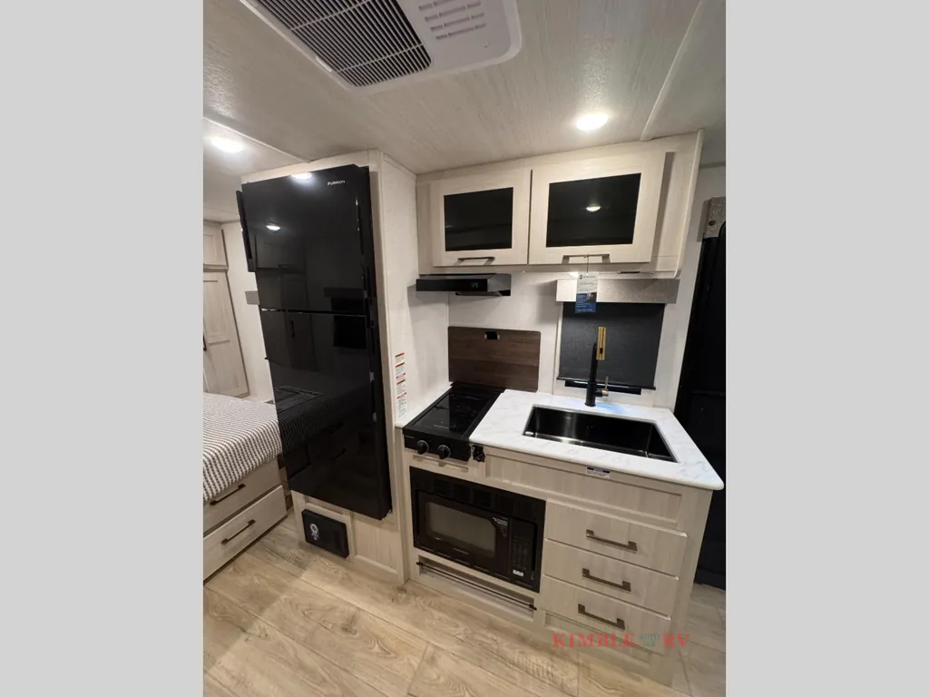 2026 Forest River Surveyor Legend 19RBLE, Photos photo 10