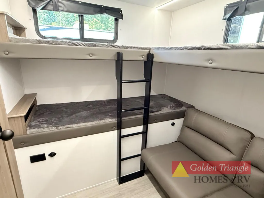 2026 Coachmen Freedom Express Select 30SE, Photos photo 35