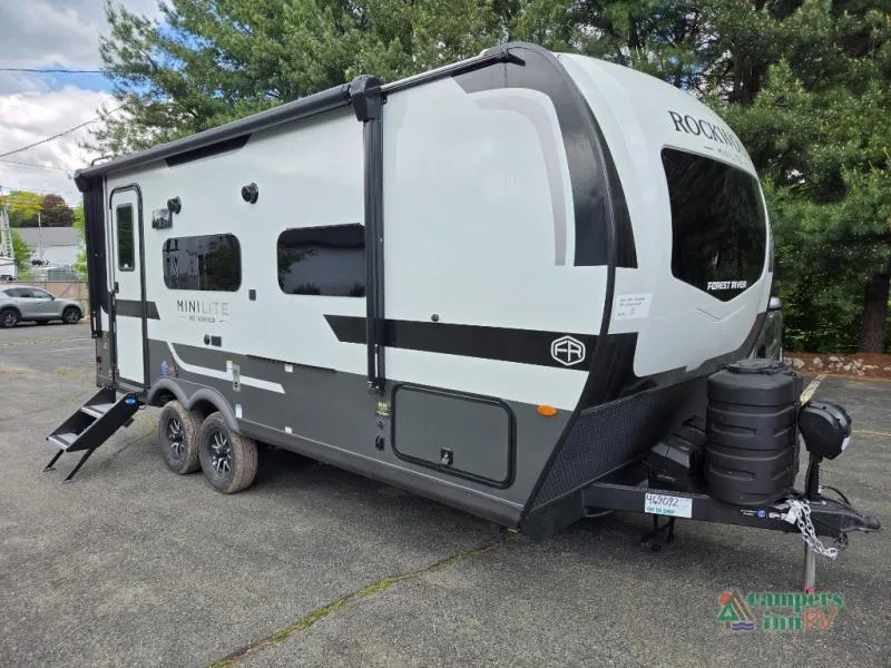 2026 Forest River Rockwood Mini Lite 2109S - Photo 2