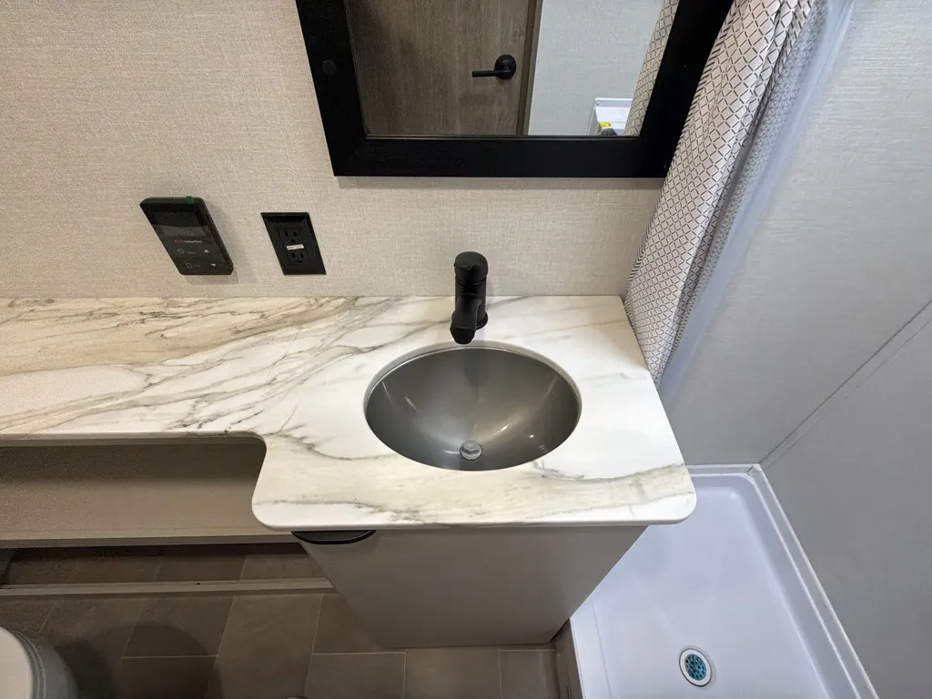 2027 Forest River Airelume 162, Photos photo 32