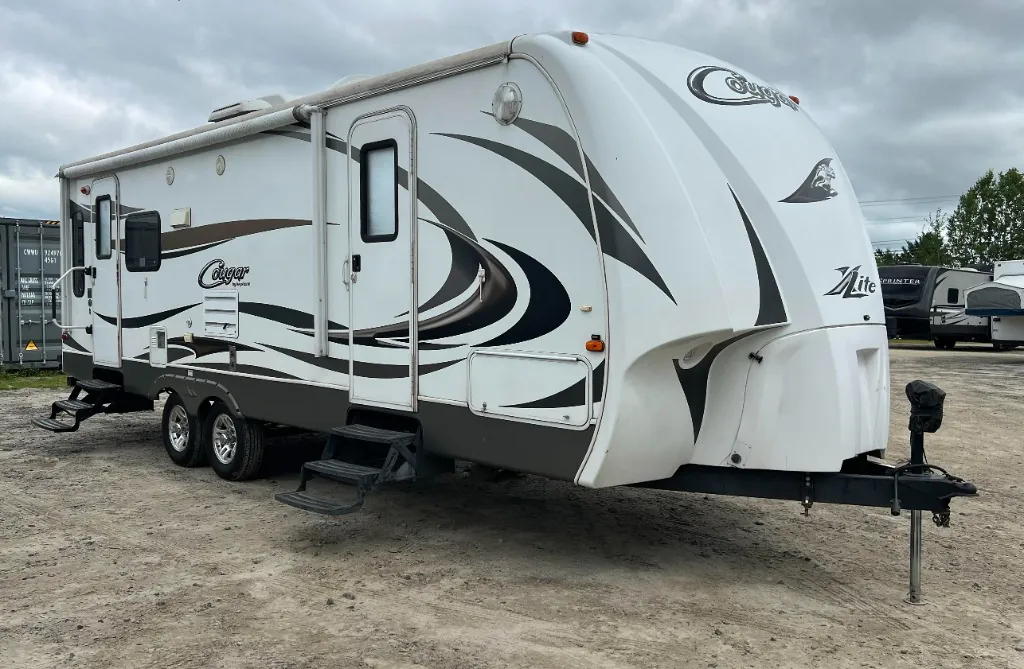 2012 Keystone Cougar XLite 24RLS - Photo 2
