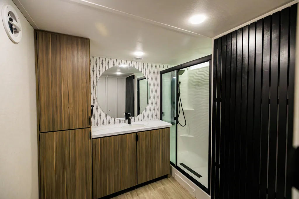 2026 Forest River Salem Grand Villa 42ICE, Photos photo 11