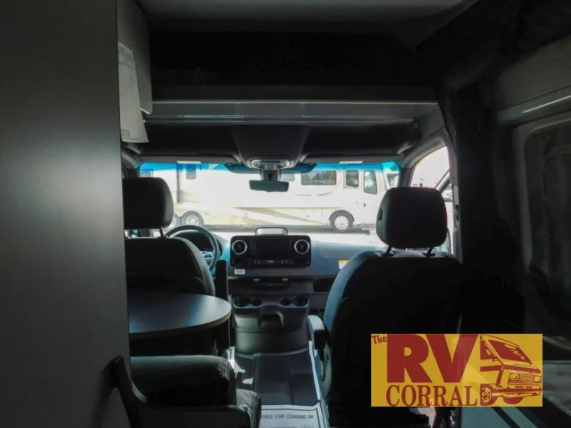 2027 Winnebago Revel Sport 44N - Photo 3