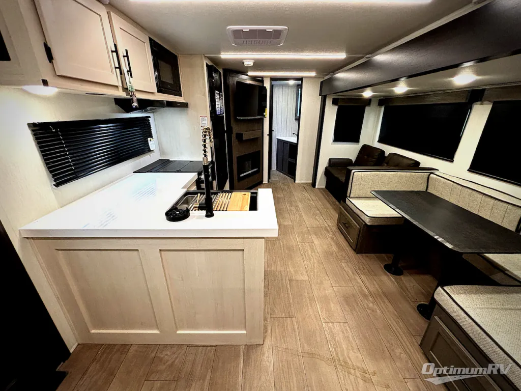 2026 Forest River Cherokee Alpha Wolf 29TB, Photos photo 4