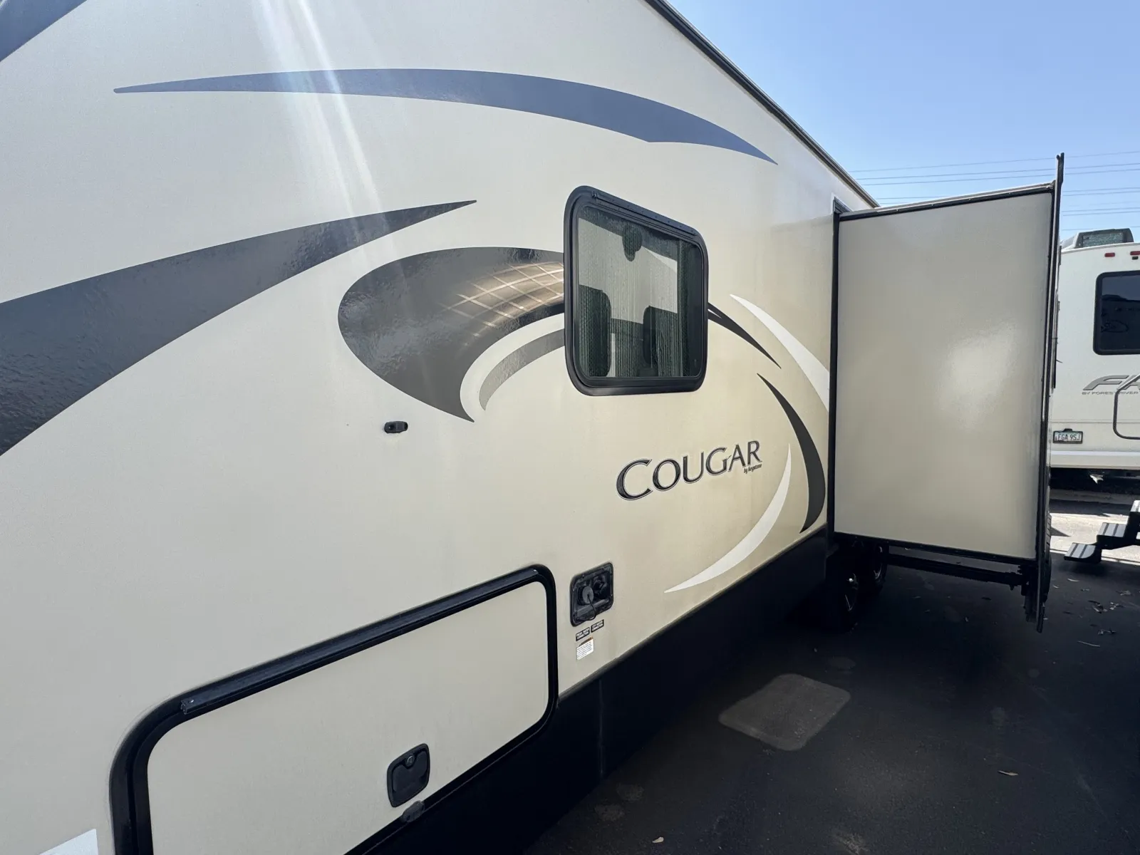 2019 Keystone Cougar Half-Ton 24SABWE - Photo 4