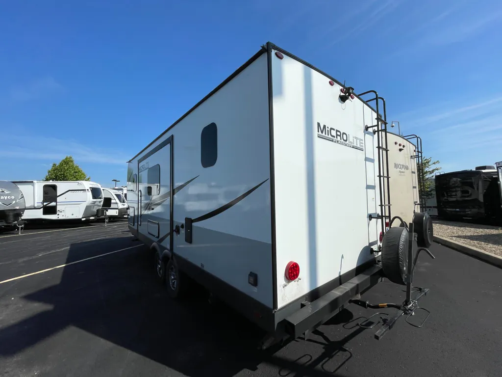 2022 Forest River Flagstaff Micro Lite 25BRDS, Photos photo 16