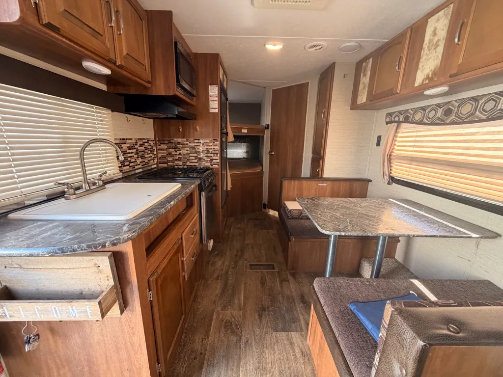 2016 Keystone Springdale 220BHWE, Photos photo 14