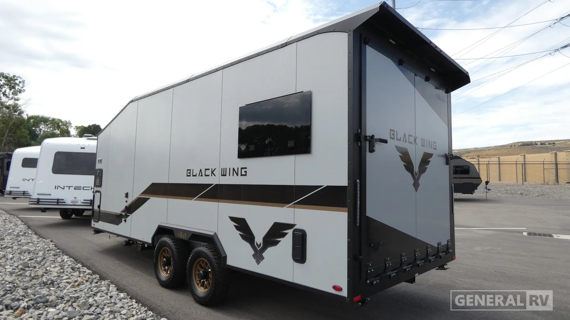 2026 inTech Black Wing 826 X - Photo 4