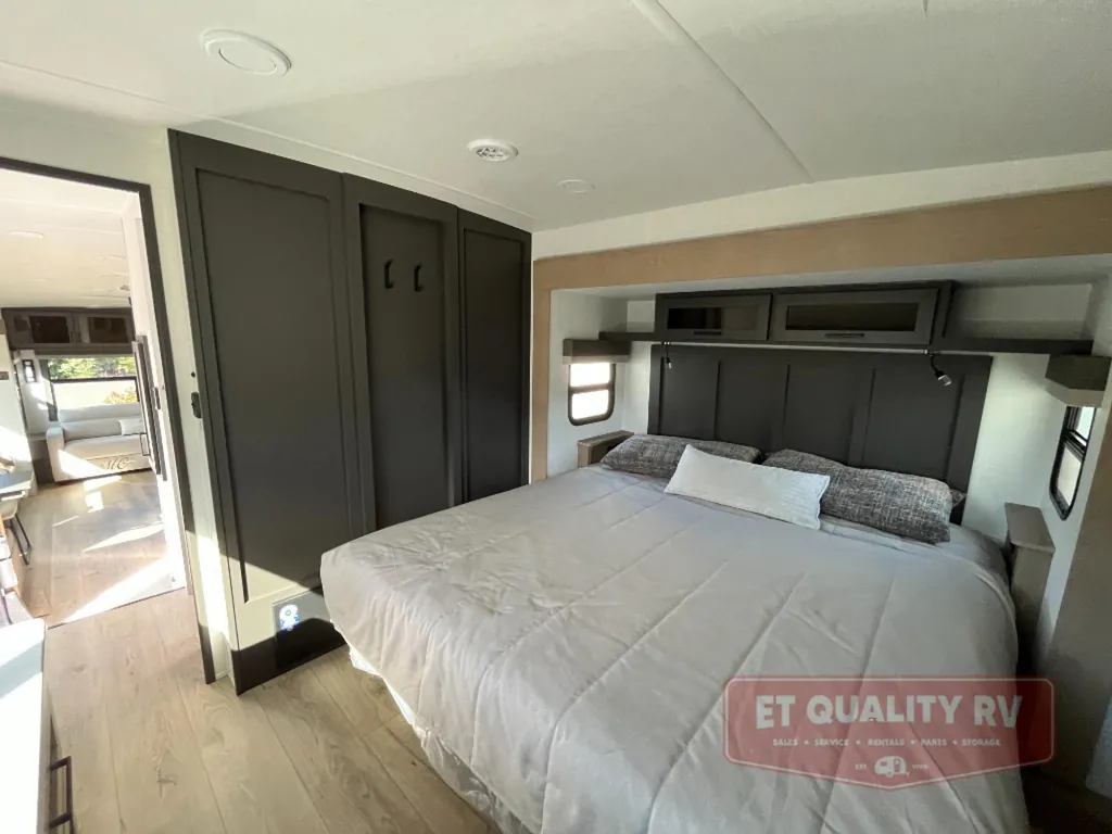 2026 Forest River Rockwood Signature R361RLS, Photos photo 29