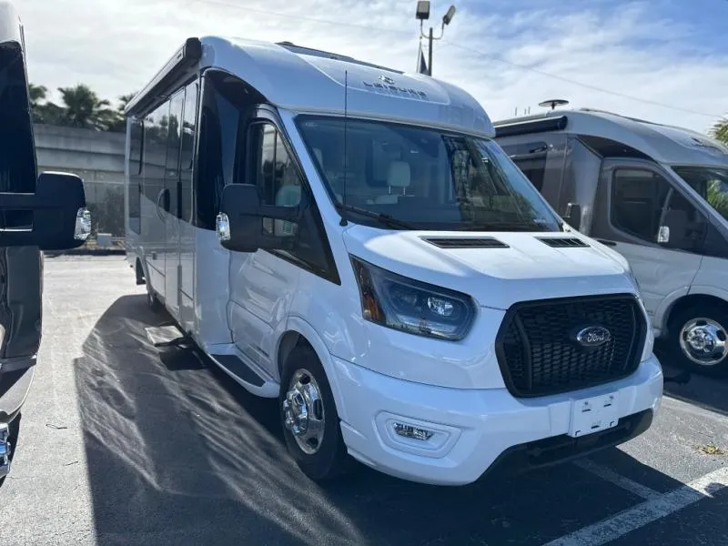 2026 Leisure Travel Vans Wonder 24RL - Main photo
