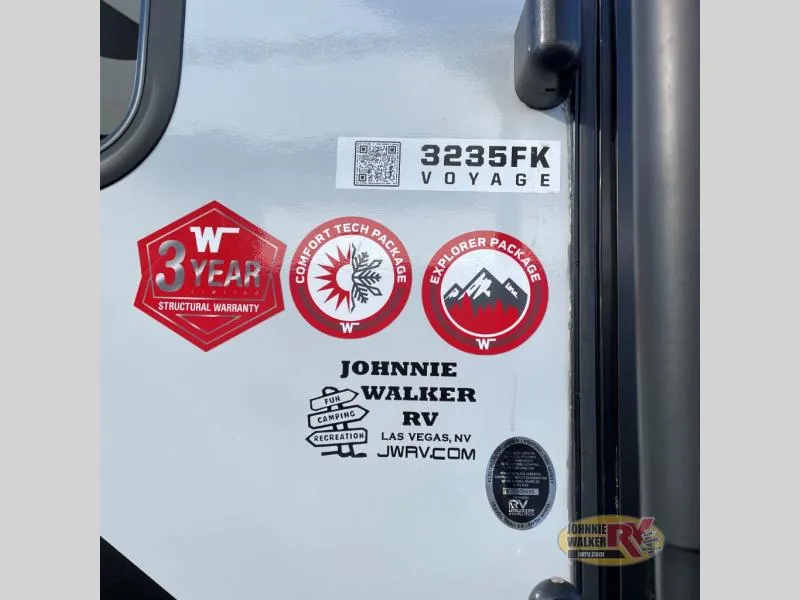 2025 Winnebago Voyage 3235FK - Photo 3