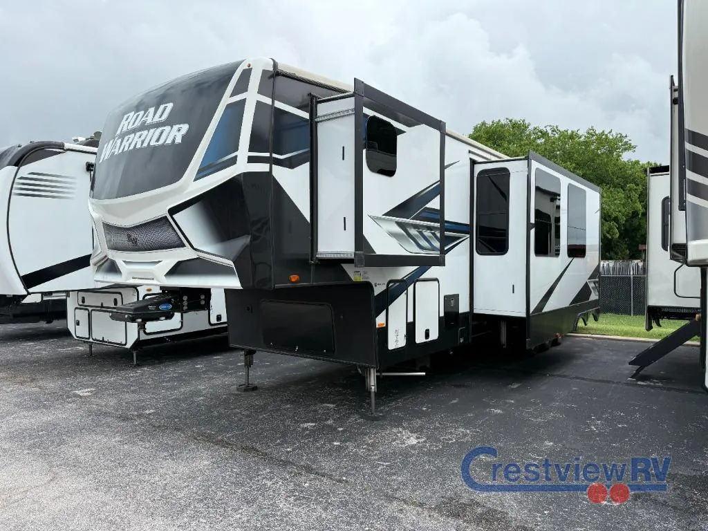 2023 Heartland Road Warrior RW 397 - Photo 4