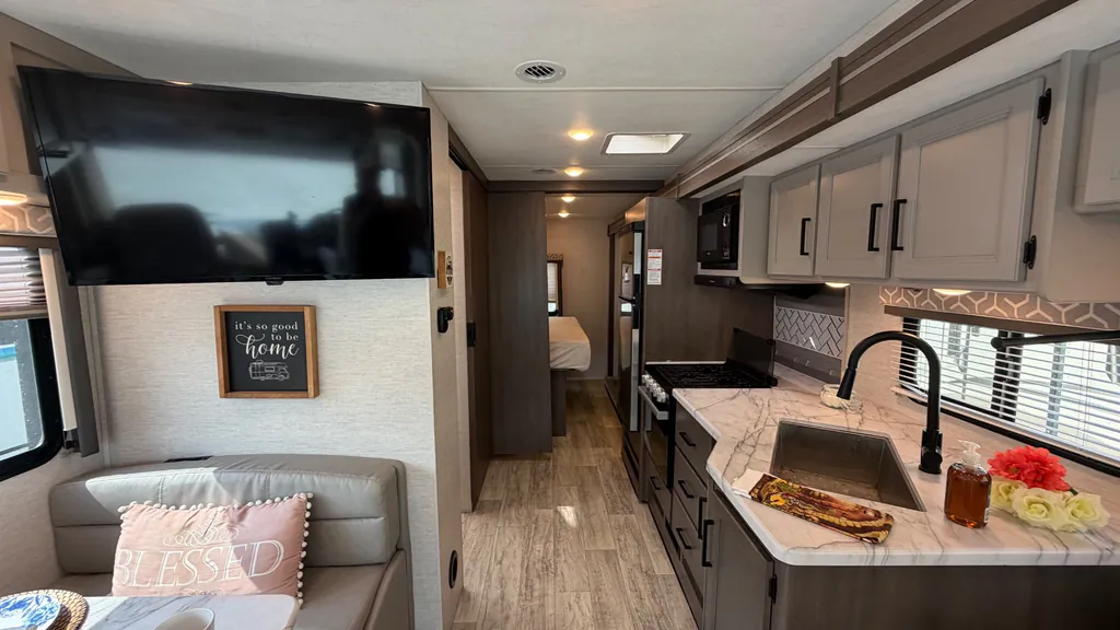 2025 Thor Motor Coach Freedom Traveler A29, Photos photo 11