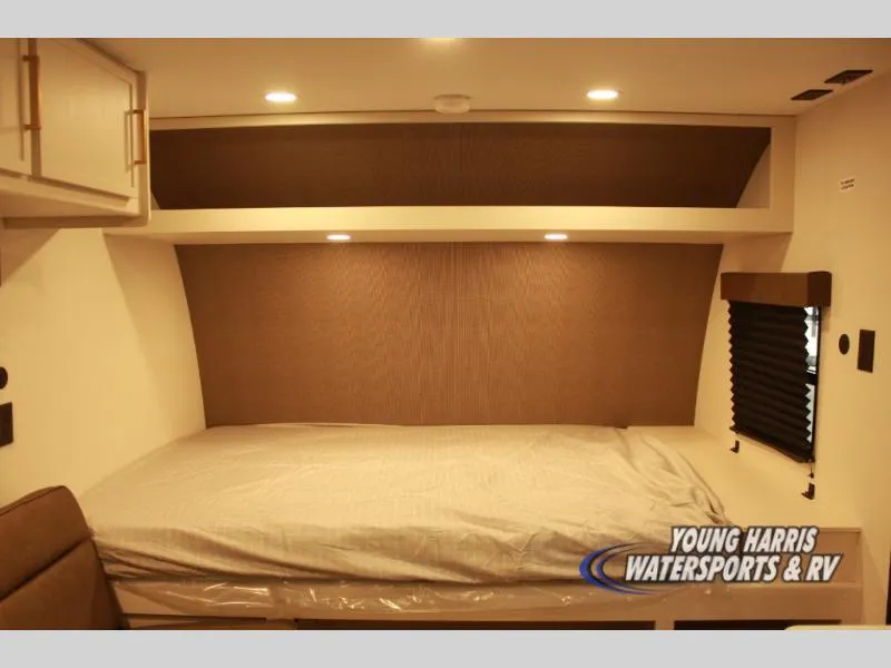 2026 Grand Design Transcend One 151BH - Photo 4