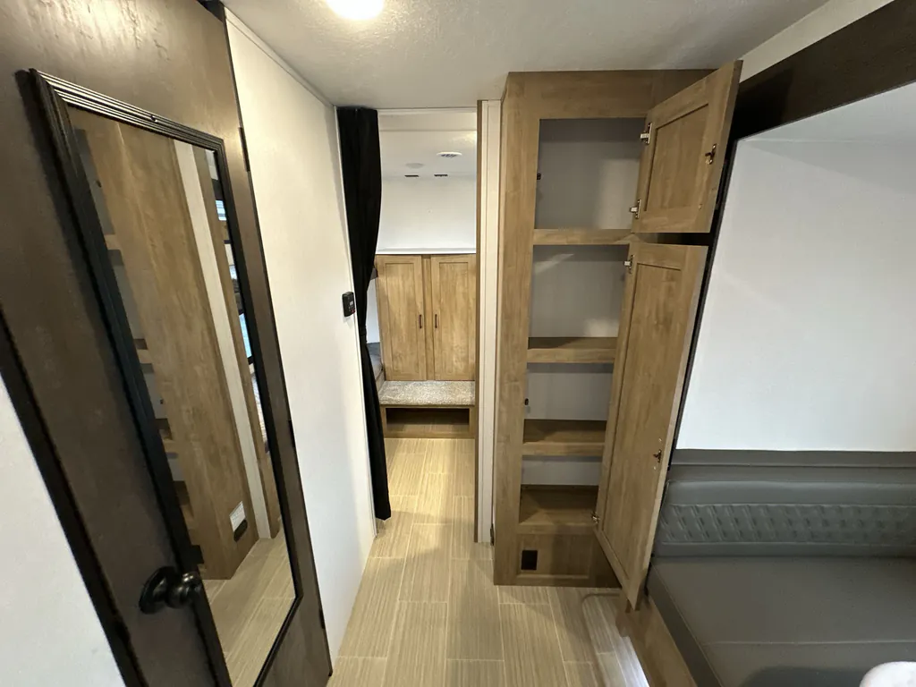 2024 Coachmen Freedom Express Select 29SE, Photos photo 22