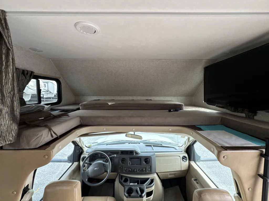 2018 Forest River Sunseeker 2420MS, Photos photo 22