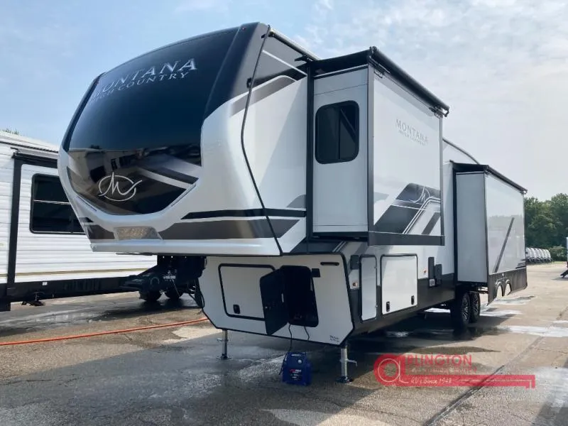 2025 Keystone Montana High Country 331RL - Photo 3