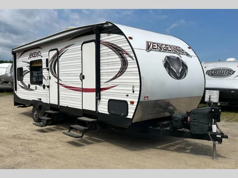 2017 Forest River Vengeance Rogue 25V - Photo 2