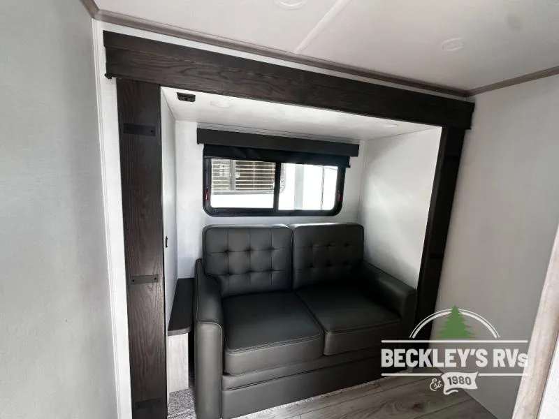 2025 Keystone Montana High Country 385BR - Photo 4