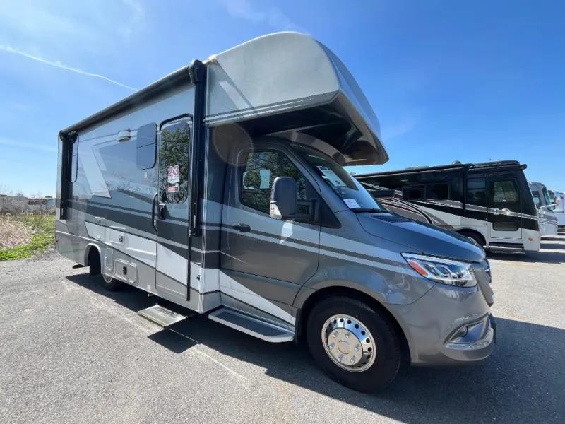 2026 Entegra Coach Qwest SE 24L - Photo 2