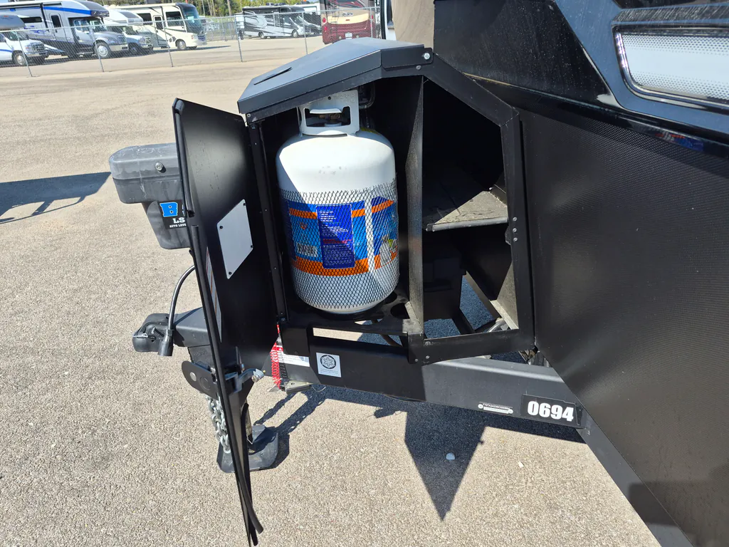 2025 Brinkley Model Z AIR 285, Photos photo 5