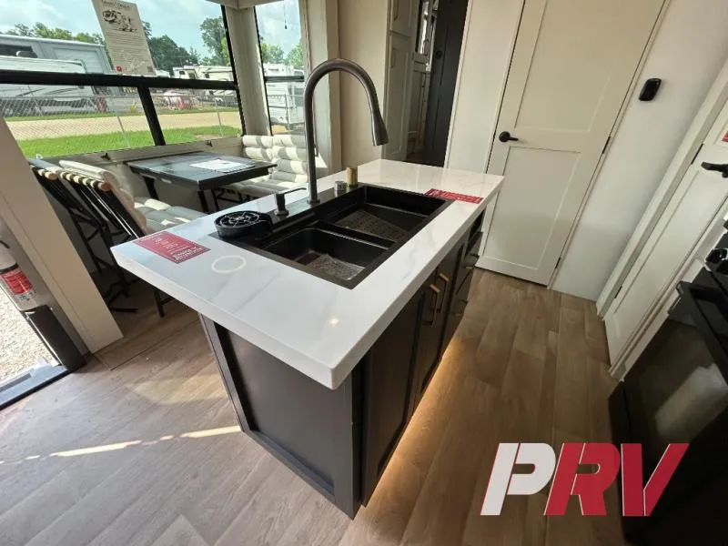 2027 Grand Design Solitude 380FL - Photo 4