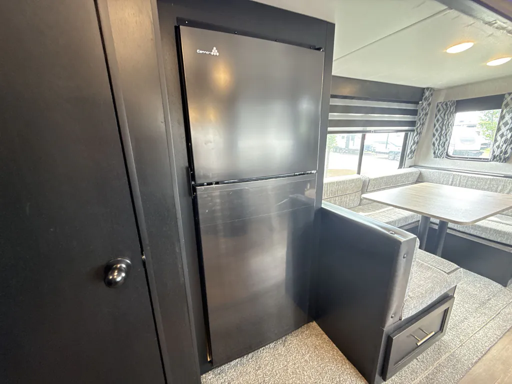 2022 Forest River Cherokee 274BRB, Photos photo 9