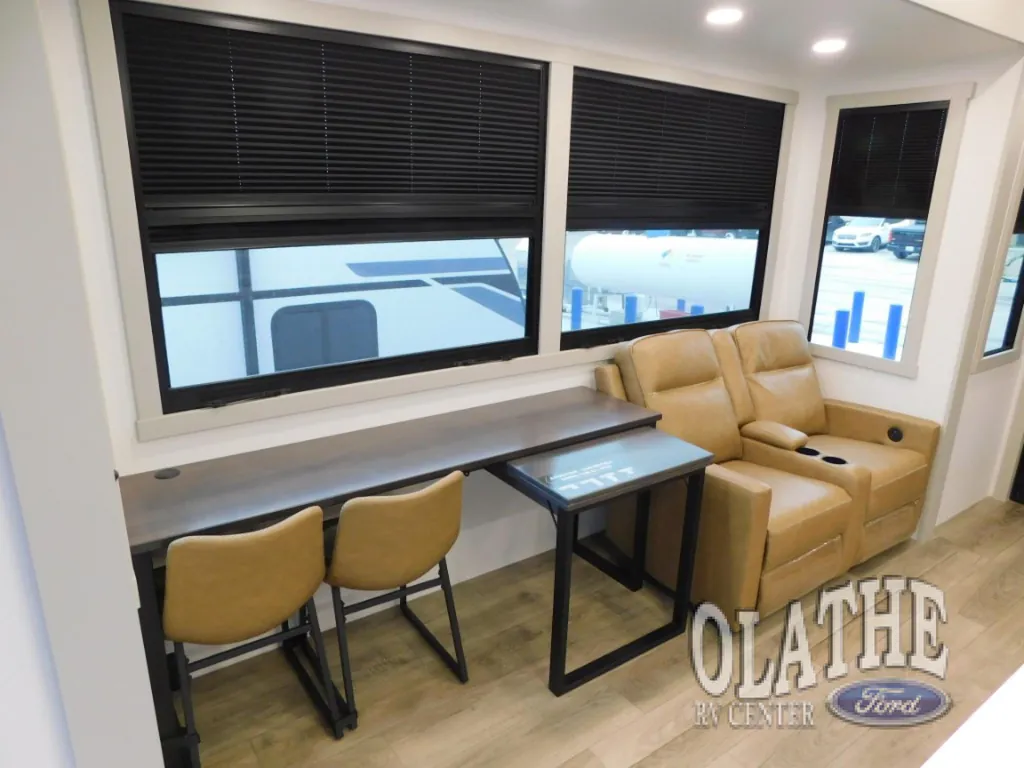 2026 Brinkley Model G 4100, Photos photo 16