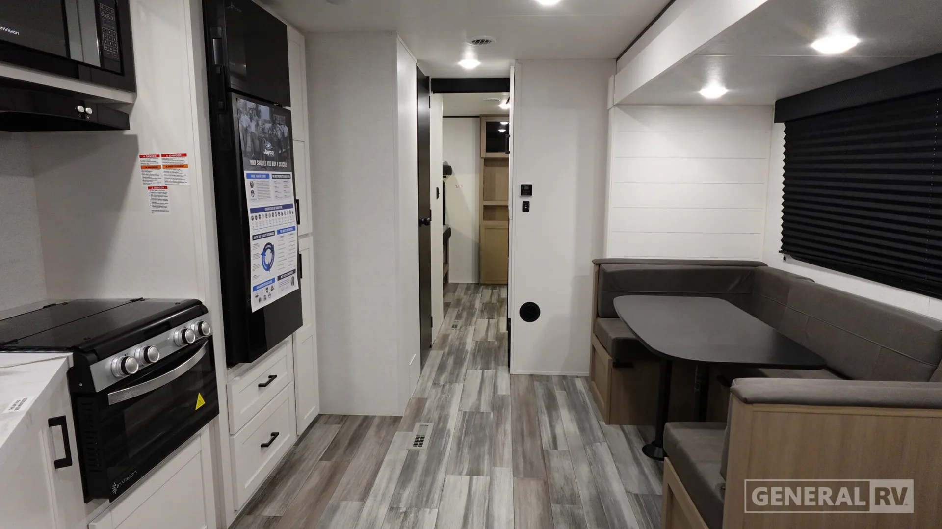 2026 Jayco Jay Flight SLX 321BDS - Photo 3