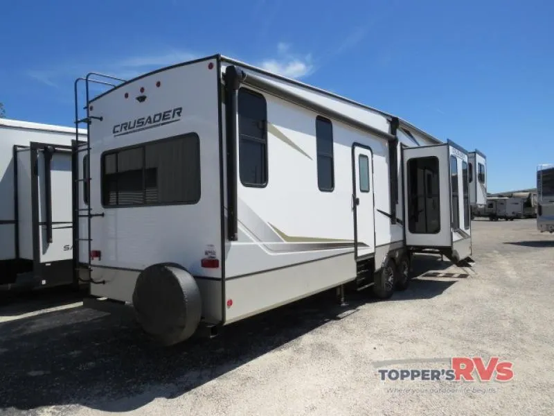2024 Prime Time Crusader 375FLS - Photo 4