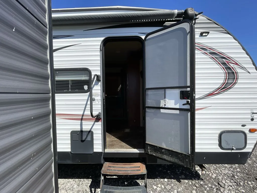 2016 Forest River Vengeance 29V - Photo 3