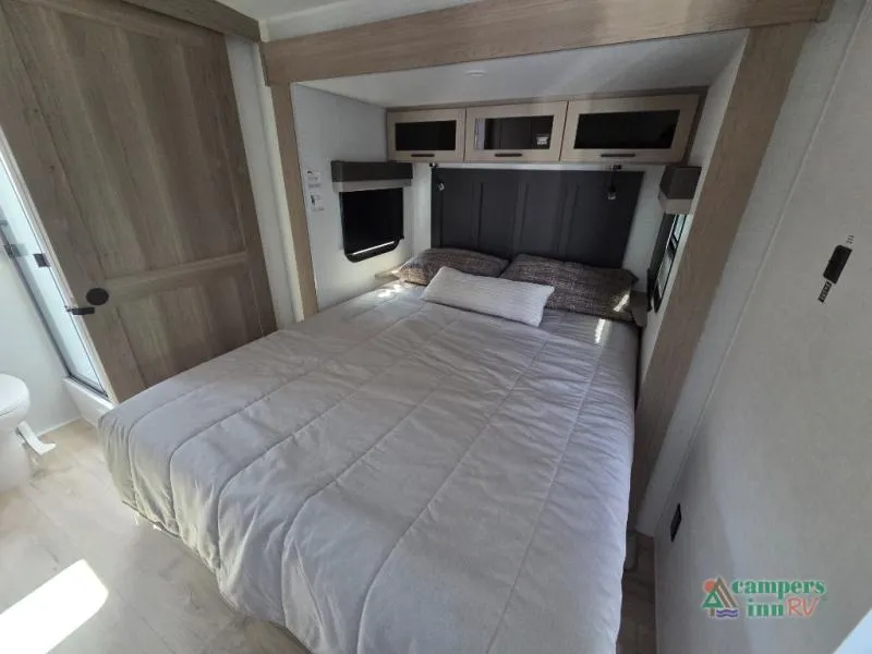 2026 Forest River Rockwood Mini Lite 2523MBR - Photo 4